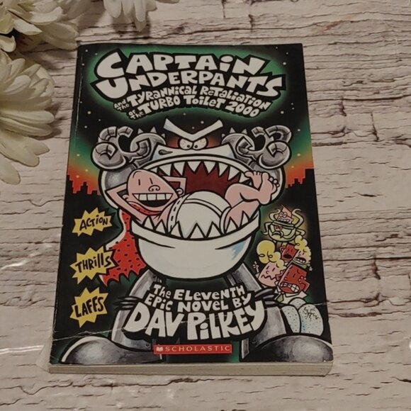Captain Underpants: The Eleventh Epic Novel by Dav Pilkey - Picture 1 of 4